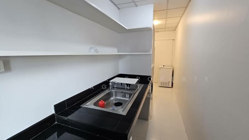 Baan Ananda, Bangkok, Sukhumvit 61, Khlong Tan Nua, Watthana, Bangkok, 3 Bedrooms, 300 sqm, Condo For Rent, by BANGKOK PROPERTY AGENTS, 500448800 - DDproperty.com