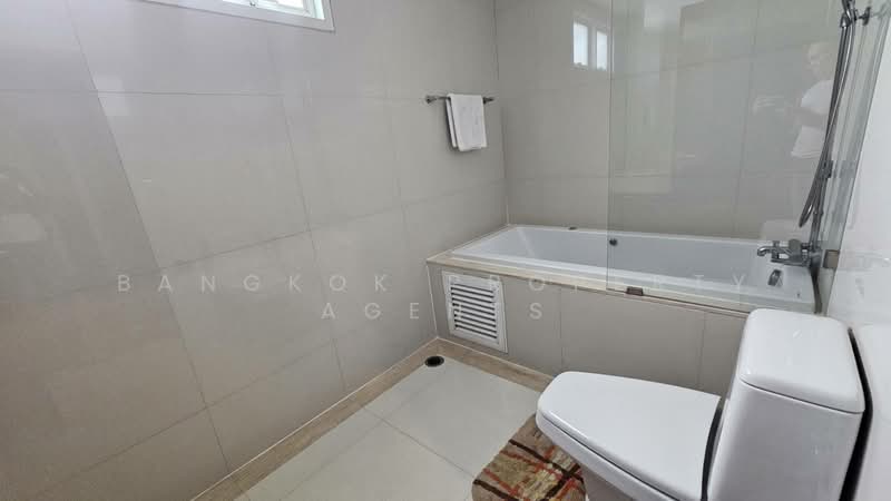 Piyathip Place, Bangkok, 24 Soi Prommitr, Khlong Tan Nua, Watthana, Bangkok, 2 Bedrooms, 173 sqm, Condo For Rent, by BANGKOK PROPERTY AGENTS, 500448825 - DDproperty.com