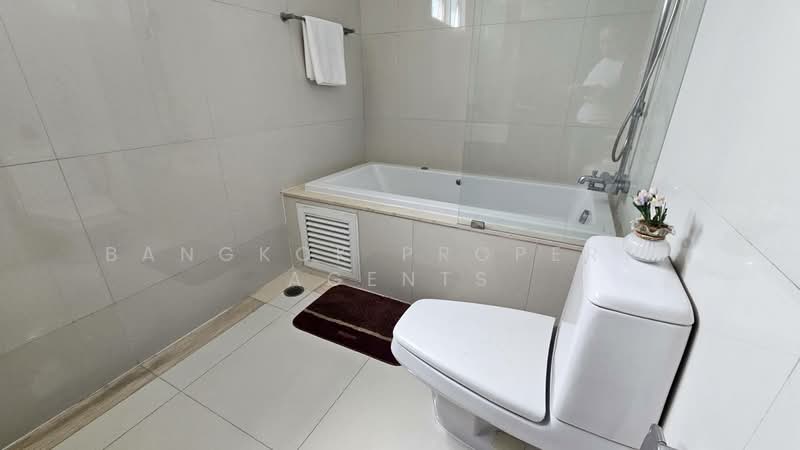 Piyathip Place, Bangkok, 24 Soi Prommitr, Khlong Tan Nua, Watthana, Bangkok, 2 Bedrooms, 174 sqm, Condo For Rent, by BANGKOK PROPERTY AGENTS, 500448828 - DDproperty.com