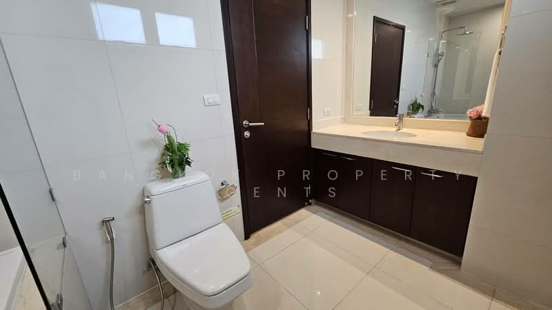 Piyathip Place, Bangkok, 24 Soi Prommitr, Khlong Tan Nua, Watthana, Bangkok, 2 Bedrooms, 137 sqm, Condo For Rent, by BANGKOK PROPERTY AGENTS, 500448830 - DDproperty.com