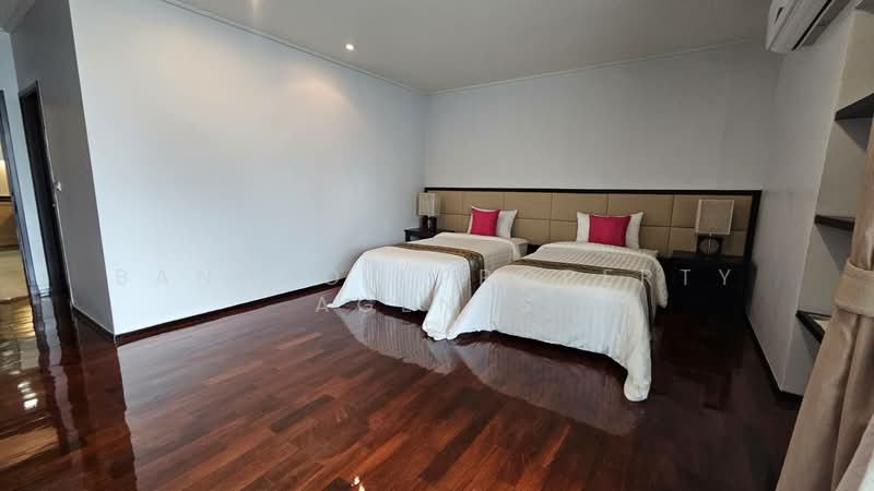 Piyathip Place, Bangkok, 24 Soi Prommitr, Khlong Tan Nua, Watthana, Bangkok, 2 Bedrooms, 137 sqm, Condo For Rent, by BANGKOK PROPERTY AGENTS, 500448830 - DDproperty.com