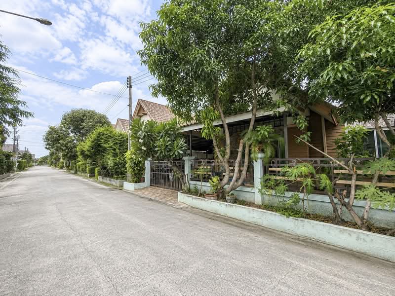 Praempracha Lake & Park 2, Phra Nakhon Si Ayutthaya, Bang Krasun, Bang Pa-In, Phra Nakhon Si Ayutthaya, 3 Bedrooms, 204 sqm, Single Detached House For Sale, by ภัทรนัน อิศรางกูร ณ อยุธยา, 500448840 - DDproperty.com