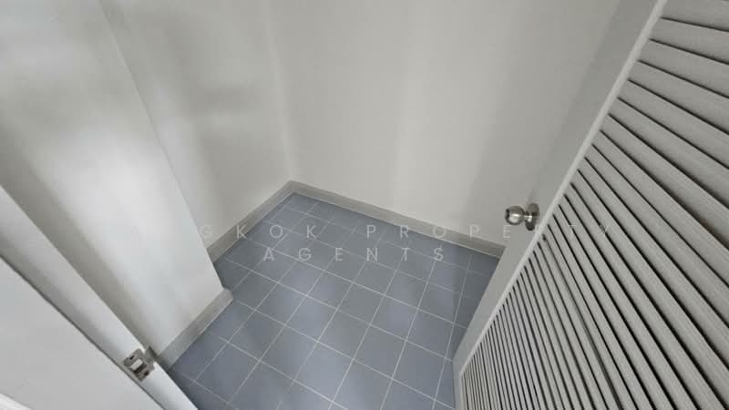 Royal Castle Sukhumvit, Bangkok, 30 Soi Sukhumvit 39, Khlongtoei Nua, Watthana, Bangkok, 3 Bedrooms, 160 sqm, Condo For Rent, by BANGKOK PROPERTY AGENTS, 500448841 - DDproperty.com