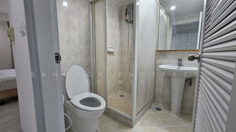 Royal Castle Sukhumvit, Bangkok, 30 Soi Sukhumvit 39, Khlongtoei Nua, Watthana, Bangkok, 3 Bedrooms, 160 sqm, Condo For Rent, by BANGKOK PROPERTY AGENTS, 500448841 - DDproperty.com