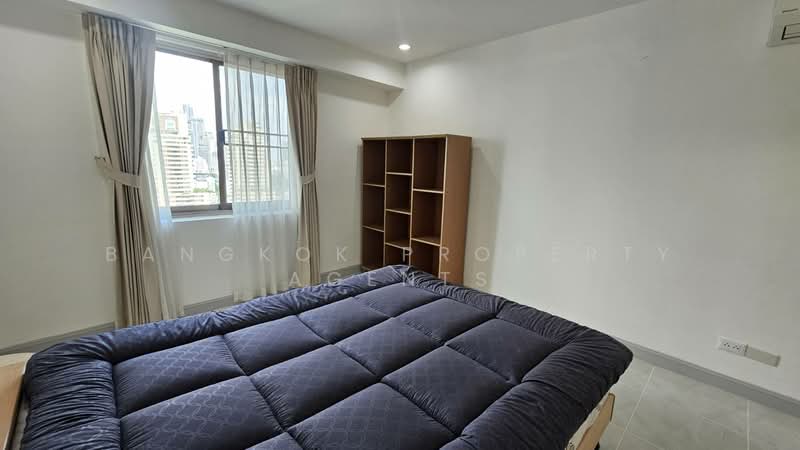 Royal Castle Sukhumvit, Bangkok, 30 Soi Sukhumvit 39, Khlongtoei Nua, Watthana, Bangkok, 3 Bedrooms, 160 sqm, Condo For Rent, by BANGKOK PROPERTY AGENTS, 500448841 - DDproperty.com