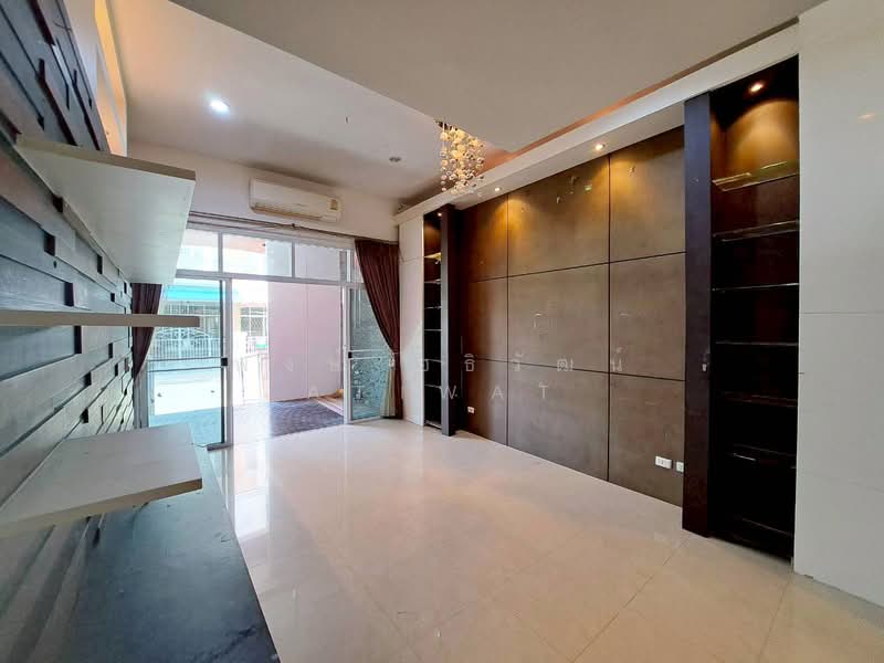 Prinyaluck Ekachai-Bangbon, Bangkok, Ekachai Road, Bang Bon, Bangkok, 3 Bedrooms, 180 sqm, Townhouse For Sale, by Atiwat Atiwat, 500448847 - DDproperty.com