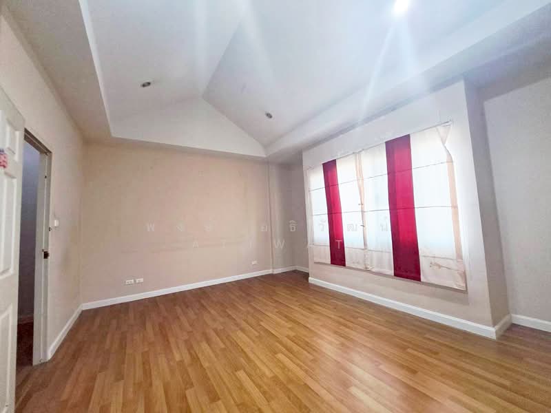 Prinyaluck Ekachai-Bangbon, Bangkok, Ekachai Road, Bang Bon, Bangkok, 3 Bedrooms, 180 sqm, Townhouse For Sale, by Atiwat Atiwat, 500448847 - DDproperty.com