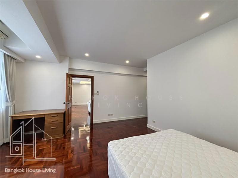 Grand Ville House 1, Bangkok, 36 Soi Sukhumvit 24, Khong Tan, Khlong Toei, Bangkok, 3 Bedrooms, 225 sqm, Condo For Rent, by Bangkok House Living, 500448848 - DDproperty.com