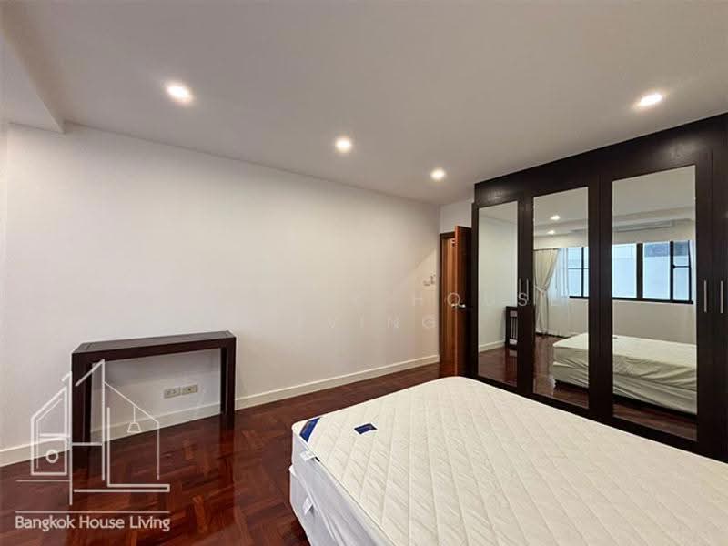 Grand Ville House 1, Bangkok, 36 Soi Sukhumvit 24, Khong Tan, Khlong Toei, Bangkok, 3 Bedrooms, 225 sqm, Condo For Rent, by Bangkok House Living, 500448848 - DDproperty.com