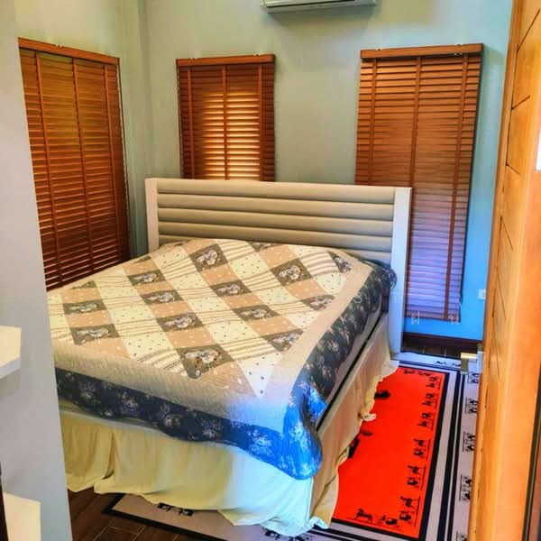 บ้านเดี่ยวพร้อมที่ดินดำเนินสะดวก ราชบุรี, Ratchaburi, Damnoen Saduak, Ratchaburi, 2 Bedrooms, 150 sqm, Single Detached House For Sale, by The Best Property ฝน, 500448856 - DDproperty.com