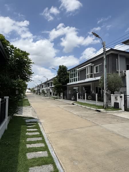 The City Suksawat 64, Bangkok, Soi Suksawat 64, Thung Khru, Bangkok, 4 Bedrooms, 233 sqm, Single Detached House For Rent, by Bridge Estate Thailand, 500448872 - DDproperty.com