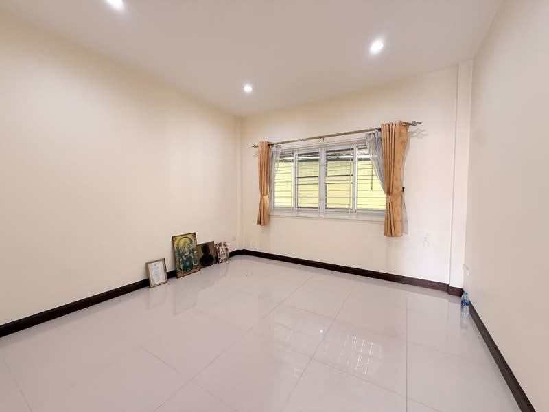 มนตรี ปาร์ค ศรีราชา, Chon Buri (Pattaya), Surasak, Si Racha, Chon Buri (Pattaya), 3 Bedrooms, 150 sqm, Single Detached House For Sale, by The Best Property ตั๊กกี้, 500448878 - DDproperty.com