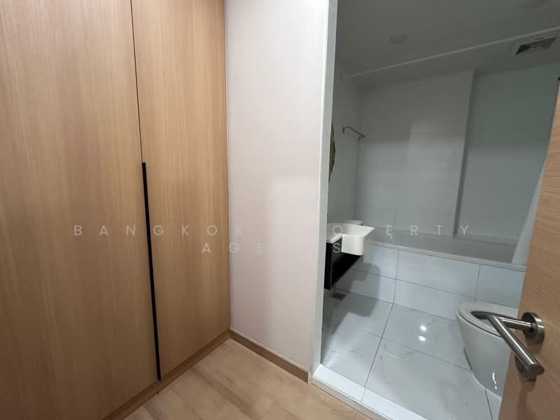 Von Napa Sukhumvit 38, Bangkok, Soi Sukhumvit 38, Phra Kanong, Khlong Toei, Bangkok, 1 Bedroom, 30 sqm, Condo For Rent, by BANGKOK PROPERTY AGENTS, 500448883 - DDproperty.com