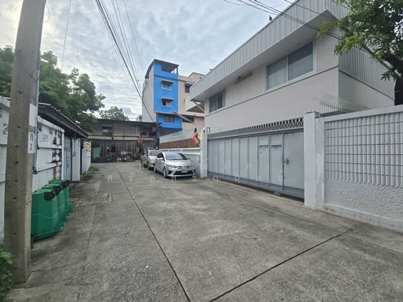 Soi Pridi Banomyong 15, Sukhumvit 71 Road, Phra Khanong Subdistrict, Watthana District, Bangkok 101, Bangkok, สุขุมวิท 71, Phra Kanong Nua, Watthana, Bangkok, , 360 sqm, Land For Sale, by ศรันย์ภัค สรัลสรกฤตย์, 500448916 - DDproperty.com