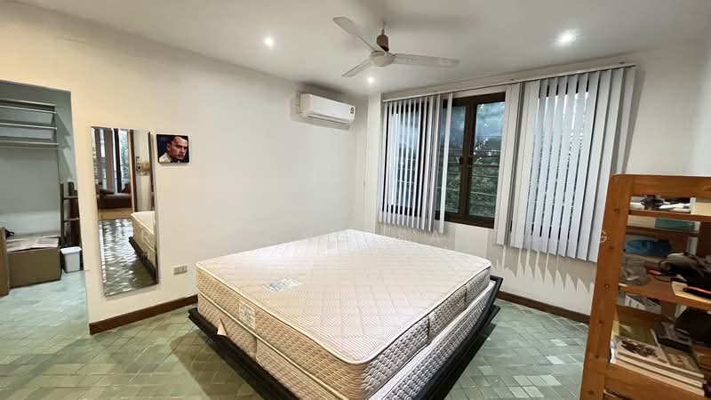 Phon Phailin Village, Townhouse corner unit 3 stories 36 sq.wa 3 Beds 3 Baths, Bangkok, ลาดพร้าว 35/1, Chan Kasem, Chatuchak, Bangkok, 3 Bedrooms, 156 sqm, Townhouse For Sale, by Sirithong Saetang, 500448926 - DDproperty.com