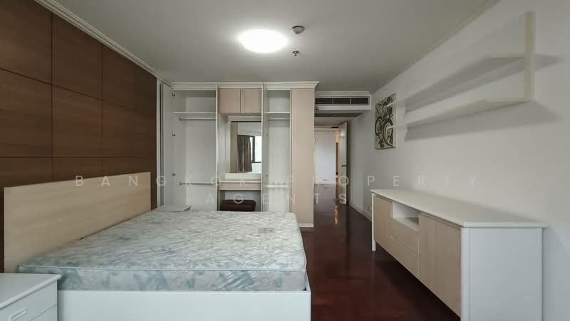 Baan Suanpetch, Bangkok, 18 Soi Sukhumvit 39, Khlong Tan Nua, Watthana, Bangkok, 2 Bedrooms, 140 sqm, Condo For Rent, by BANGKOK PROPERTY AGENTS, 500448944 - DDproperty.com