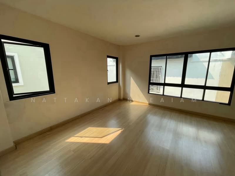 The Symphony Townhome, Bangkok, 189 Soi Nawamin 163, Nuan Chan, Bueng Kum, Bangkok, 3 Bedrooms, 207 sqm, Townhouse For Sale, by Nattakan nueaiam, 500448968 - DDproperty.com