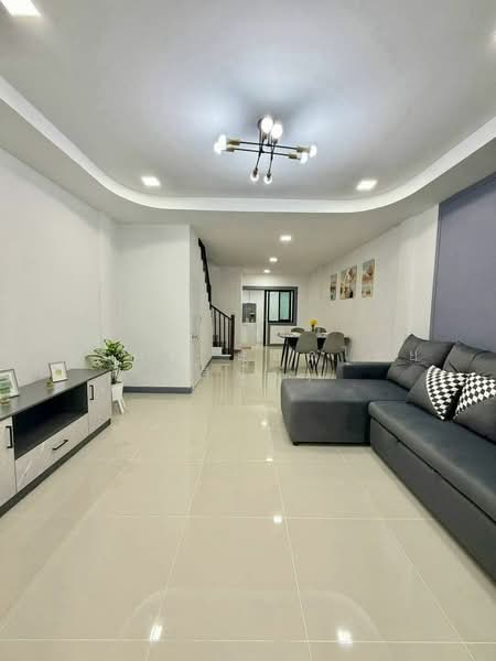 Piyawararom Village Phase 3, Nonthaburi, Baan Kluay-Sai Noi Road, Sai Noi, Nonthaburi, 3 Bedrooms, 64 sqm, Townhouse For Sale, by สรภพ ยอดไชย (สีฝุ่น), 500448975 - DDproperty.com