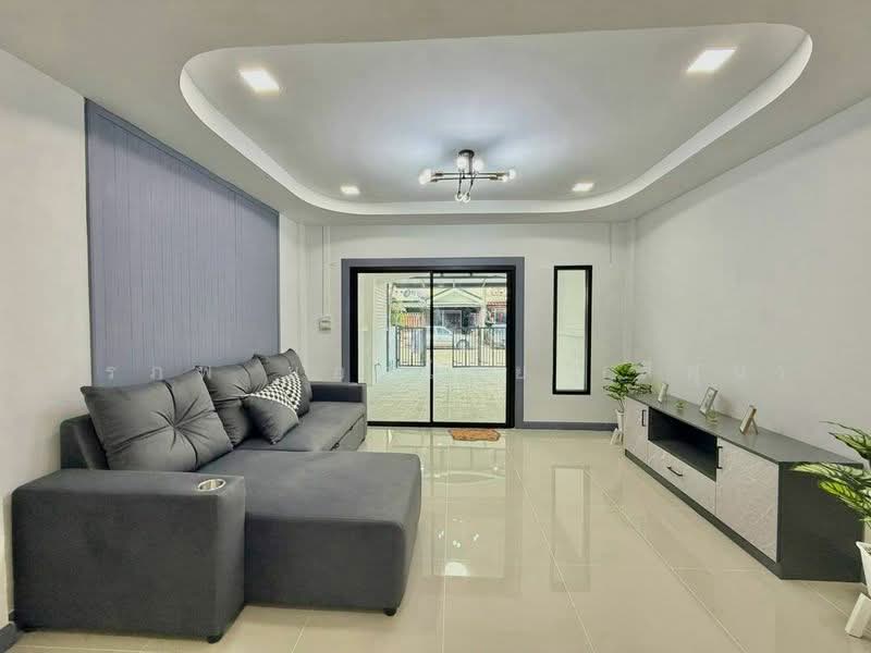 Piyawararom Village Phase 3, Nonthaburi, Baan Kluay-Sai Noi Road, Sai Noi, Nonthaburi, 3 Bedrooms, 64 sqm, Townhouse For Sale, by สรภพ ยอดไชย (สีฝุ่น), 500448975 - DDproperty.com