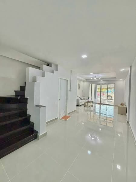 Ban Rom Ngao Mai, Nonthaburi, Soi Ban Rom Ngao Mai, Bang Khu Rat, Bang Bua Thong, Nonthaburi, 3 Bedrooms, 80 sqm, Townhouse For Sale, by สรภพ ยอดไชย (สีฝุ่น), 500448976 - DDproperty.com
