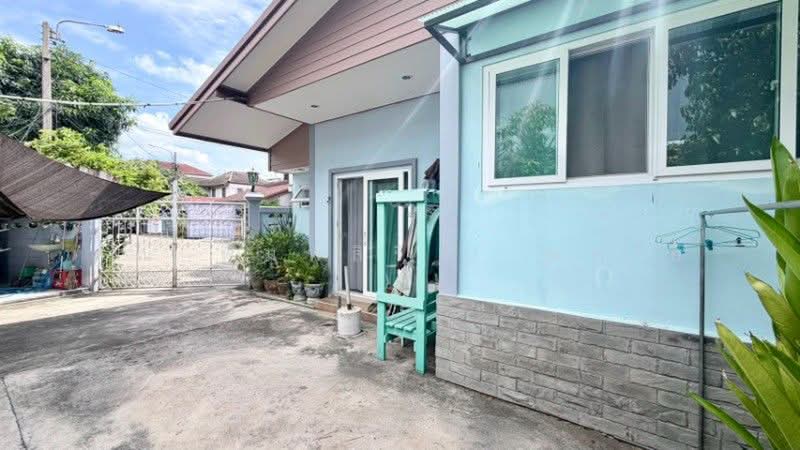 บ้านแฝด ชั้นเดียว 97 ตารางวา ประชานิเวศน์ 3 หลังริม, Nonthaburi, ประชานิเวศน์ 3, Tha-Sai, Muang Nonthaburi, Nonthaburi, 4 Bedrooms, 130 sqm, Single Detached House For Sale, by คุณ พิมพ์สิริ ( ทราย ), 500448990 - DDproperty.com