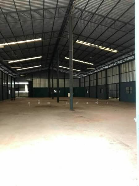 ให้เช่าโกดัง 1,800 ตร.ม. บ้านบึง ชลบุรี ทำเลอุตสาหกรรม พร้อมดำเนินธุรกิจ, Chon Buri (Pattaya), Nong Bon Daeng, Ban Bung, Chon Buri (Pattaya), , 1,800 sqm, Warehouse/Factory For Rent, by Dusit Saengfa, 500449031 - DDproperty.com