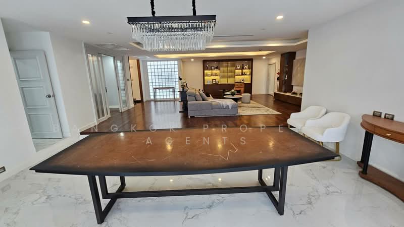 Shanti Sadan, Bangkok, 28 Sukhumvit 59, Khlong Tan Nua, Watthana, Bangkok, 3 Bedrooms, 281 sqm, Condo For Rent, by BANGKOK PROPERTY AGENTS, 500449032 - DDproperty.com