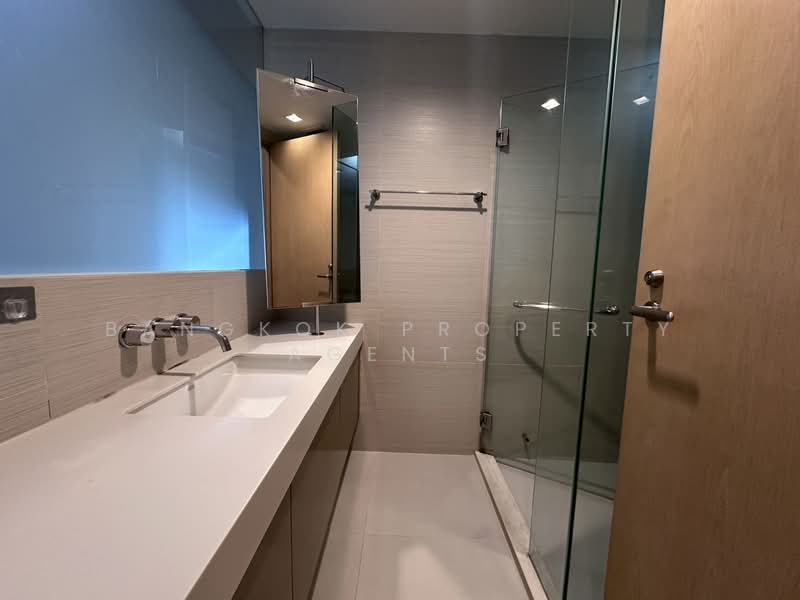 Siri At Sukhumvit, Bangkok, 902 Sukhumvit Road, Phra Kanong, Khlong Toei, Bangkok, 1 Bedroom, 52 sqm, Condo For Rent, by BANGKOK PROPERTY AGENTS, 500449055 - DDproperty.com