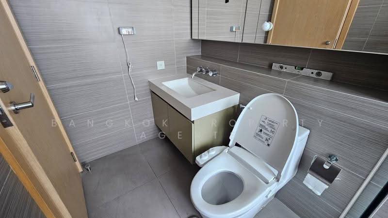 Siri At Sukhumvit, Bangkok, 902 Sukhumvit Road, Phra Kanong, Khlong Toei, Bangkok, 3 Bedrooms, 100 sqm, Condo For Rent, by BANGKOK PROPERTY AGENTS, 500449057 - DDproperty.com