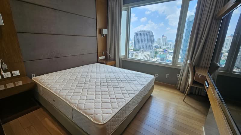 Siri At Sukhumvit, Bangkok, 902 Sukhumvit Road, Phra Kanong, Khlong Toei, Bangkok, 2 Bedrooms, 72 sqm, Condo For Rent, by BANGKOK PROPERTY AGENTS, 500449060 - DDproperty.com