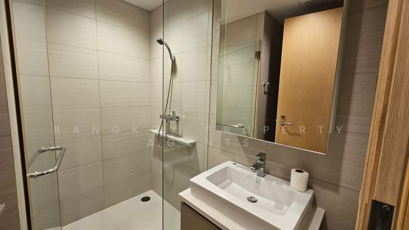 Siri At Sukhumvit, Bangkok, 902 Sukhumvit Road, Phra Kanong, Khlong Toei, Bangkok, 2 Bedrooms, 72 sqm, Condo For Rent, by BANGKOK PROPERTY AGENTS, 500449060 - DDproperty.com