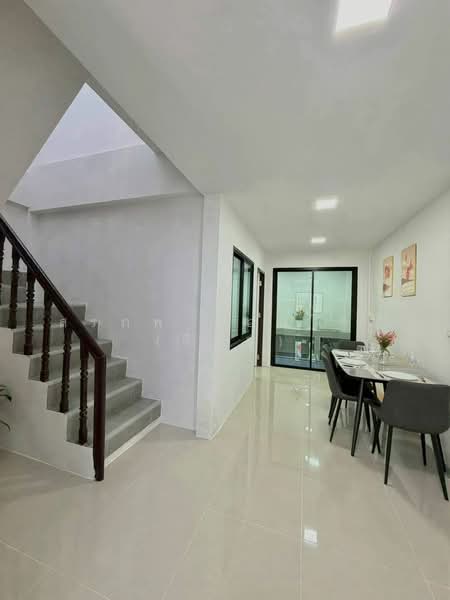 Santhat Thanee 2, Nonthaburi, Tha-Sai, Muang Nonthaburi, Nonthaburi, 3 Bedrooms, 80 sqm, Townhouse For Sale, by สรภพ ยอดไชย (สีฝุ่น), 500449062 - DDproperty.com
