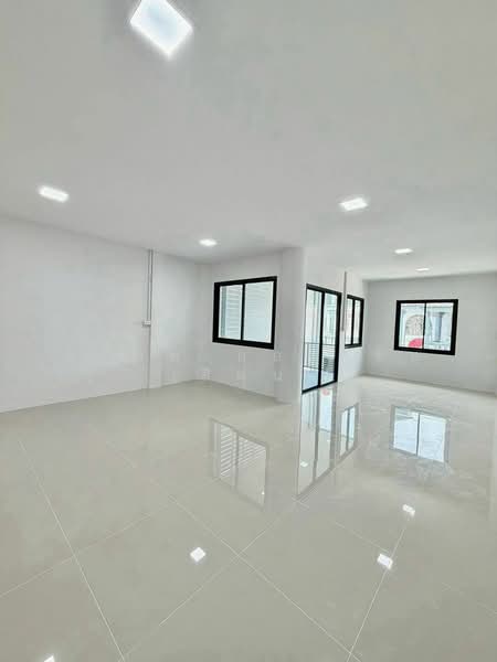 Santhat Thanee 2 : สรรทัศน์ธานี 2, นนทบุรี, ท่าทราย, เมืองนนทบุรี, นนทบุรี, 80 ตร.ม., ทาวน์เฮ้าส์ ขาย, โดย สรภพ ยอดไชย (สีฝุ่น), 500449062 - DDproperty.com