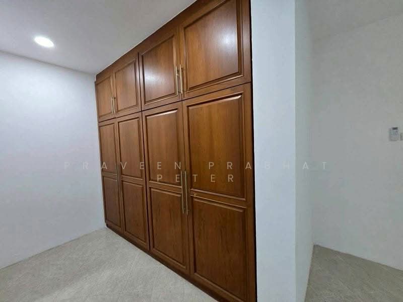 Palm Spring Villas, Chon Buri (Pattaya), Moo 10, Nong Pru, Bang Lamung (Pattaya), Chon Buri (Pattaya), 4 Bedrooms, 344 sqm, Villa For Rent, by Praveen Peter, 500449063 - DDproperty.com