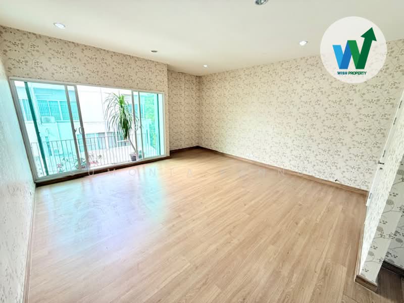 Patio Pattanakarn 38, Bangkok, Soi Phatthanakan 38 Phatthanakan Road, Suan Luang, Bangkok, 3 Bedrooms, 155 sqm, Townhouse For Sale, by Sumonta Kannut, 500449065 - DDproperty.com