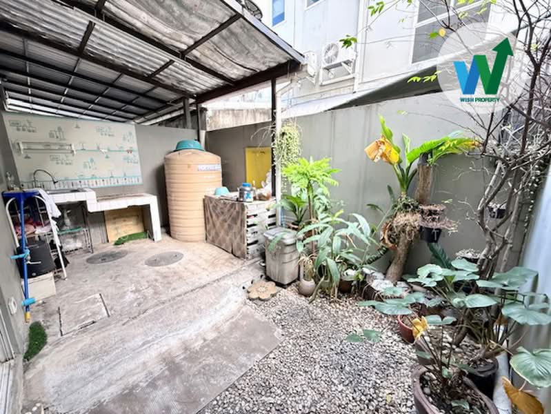 Patio Pattanakarn 38, Bangkok, Soi Phatthanakan 38 Phatthanakan Road, Suan Luang, Bangkok, 3 Bedrooms, 155 sqm, Townhouse For Sale, by Sumonta Kannut, 500449065 - DDproperty.com