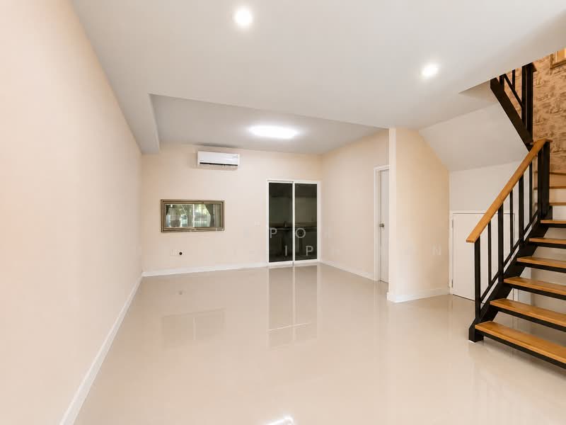 The Colors Bangna-Wongwaen, Samut Prakan, Bang Na-Trat Road, Bangphli Yai, Bang Plee, Samut Prakan, 3 Bedrooms, 105 sqm, Townhouse For Rent, by Shaporn Supvilaiphisan, 500449097 - DDproperty.com