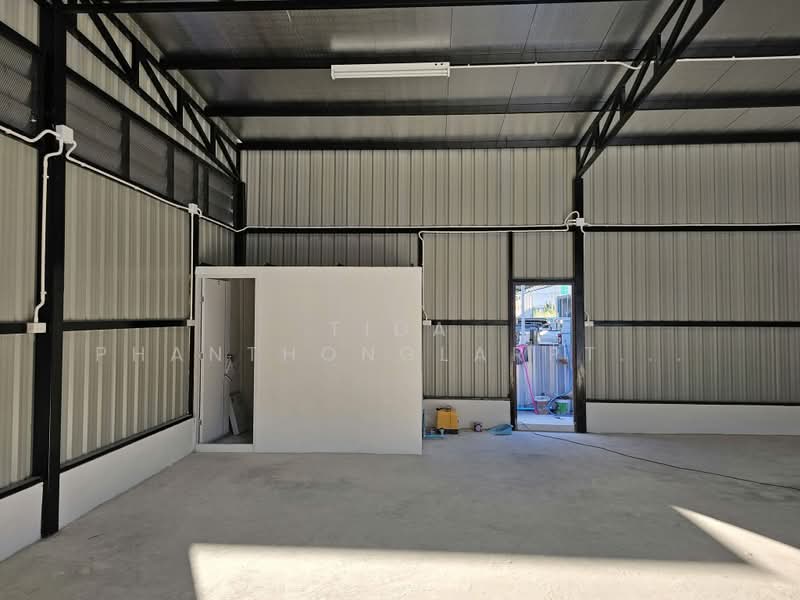 ให้เช่า โกดัง กรุงเทพกรีฑา (Krungthep Kreetha) 120 ตร.ม, Bangkok, Thap Chang, Saphan Sung, Bangkok, , 120 sqm, Warehouse/Factory For Rent, by Tida phanthonglarptawee, 500449098 - DDproperty.com