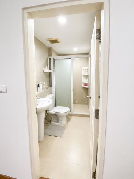 Baan Klang Muang S-Sense Onnuch-Wongwan : บ้านกลางเมือง เอสเซ้นส์ อ่อนนุช – วงแหวน, กรุงเทพ, ถนนลาดกระบัง, ลาดกระบัง, ลาดกระบัง, กรุงเทพ, 110 ตร.ม., ทาวน์เฮ้าส์ ขาย, โดย ฝากขายบ้าน ฝากขายบ้านมือสอง ฝากขายอสัง Realty HuB, 500449103 - DDproperty.com