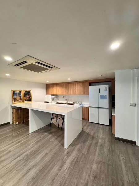 ให้เช่า สำนักงาน รัชดาภิเษก (Ratchadaphisek) 2,000 ตร.ม, Bangkok, Samsen Nok, Huai Khwang, Bangkok, , 2,000 sqm, Office Space For Rent, by Tida phanthonglarptawee, 500449115 - DDproperty.com