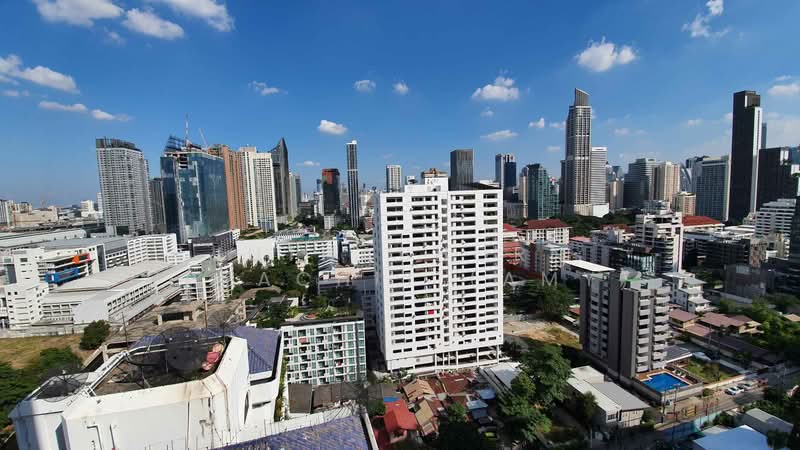 Kallista Mansion, Bangkok, 64 Soi Sukhumvit 11, Khlongtoei Nua, Watthana, Bangkok, 3 Bedrooms, 315 sqm, Condo For Rent, by Juthabhorn Uppachit (Amy), 500449147 - DDproperty.com