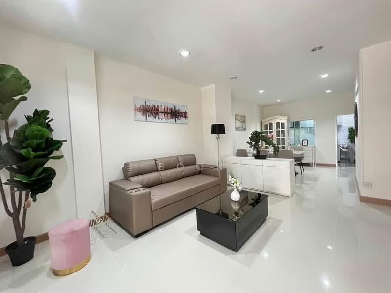 Grandity Sathupradit 2, Bangkok, Sathupradit Road, Bang Klo, Bang Kho Laem, Bangkok, 4 Bedrooms, 200 sqm, Townhouse For Rent, by Thiti Boonchurn, 500449151 - DDproperty.com