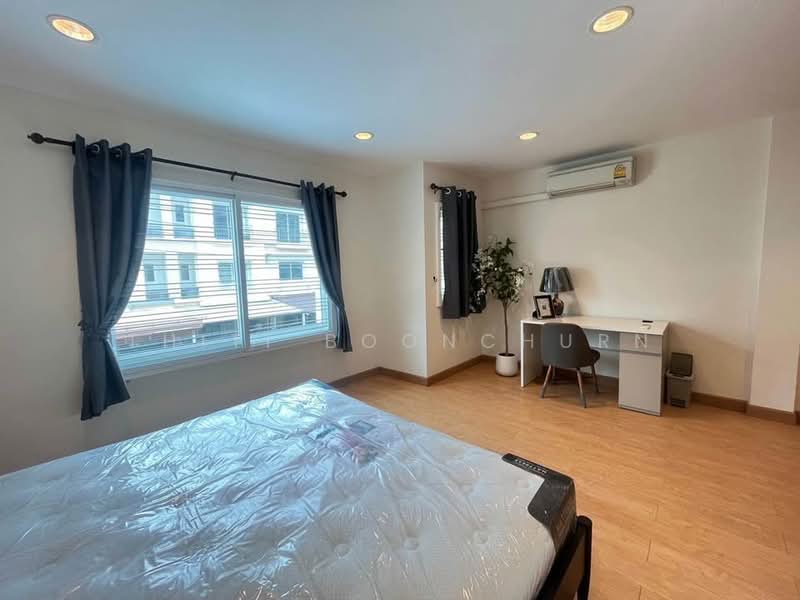 Grandity Sathupradit 2, Bangkok, Sathupradit Road, Bang Klo, Bang Kho Laem, Bangkok, 4 Bedrooms, 200 sqm, Townhouse For Rent, by Thiti Boonchurn, 500449151 - DDproperty.com