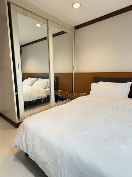 Witthayu Complex, Bangkok, 1673 New Petchaburi Road, Makkasan, Ratchathewi, Bangkok, 2 Bedrooms, 95 sqm, Condo For Rent, by Juthabhorn Uppachit (Amy), 500449159 - DDproperty.com