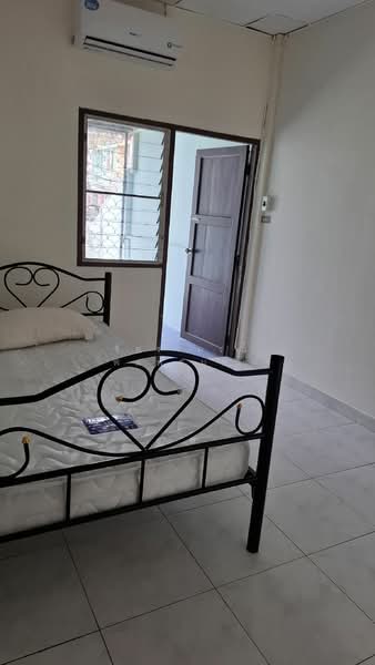 Huai Khwang, Bangkok, Huai Khwang, Bangkok, 3 Bedrooms, 176 sqm, Townhouse For Rent, by จิตราภรณ์ พิมพ์จันทร์, 500449162 - DDproperty.com