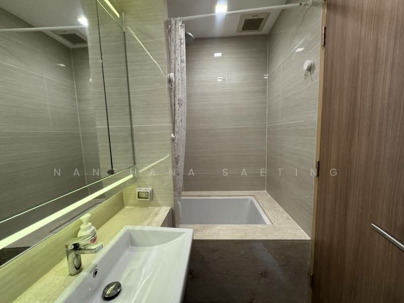 Noble BE33, Bangkok, 19 Soi Sukhumvit 33, Khlong Tan Nua, Watthana, Bangkok, 1 Bedroom, 35 sqm, Condo For Rent, by Nanthana SaeTing, 500449172 - DDproperty.com