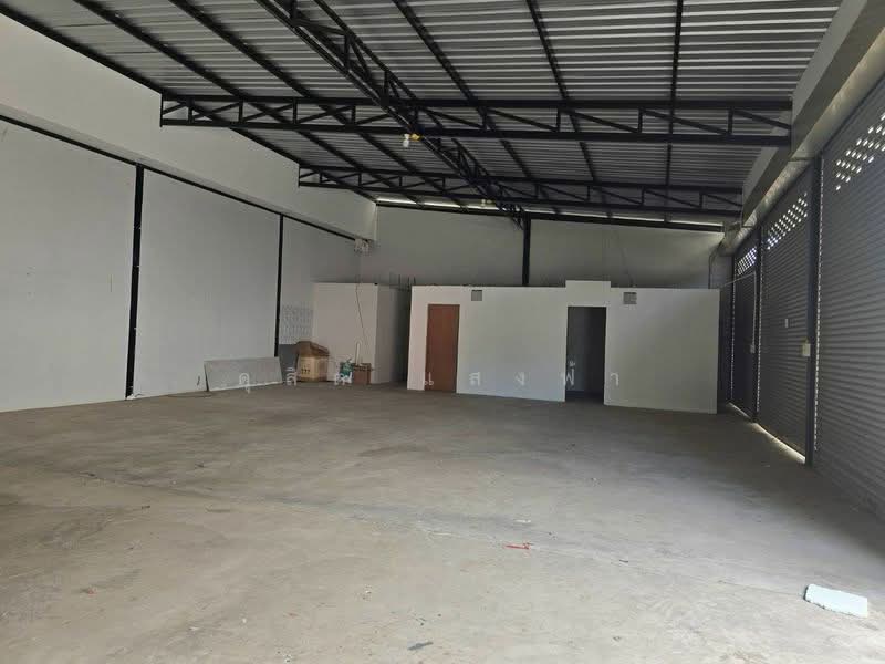 ให้เช่าโกดัง/คลังสินค้า 320 ตรม. สัตหีบ ชลบุรี, Chon Buri (Pattaya), Bang Sa-re, Sattahip, Chon Buri (Pattaya), , 320 sqm, Warehouse/Factory For Rent, by Dusit Saengfa, 500449191 - DDproperty.com