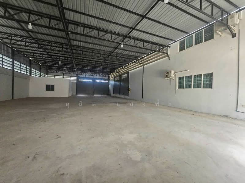 ให้เช่าโกดัง/คลังสินค้า 320 ตรม. สัตหีบ ชลบุรี, Chon Buri (Pattaya), Bang Sa-re, Sattahip, Chon Buri (Pattaya), , 320 sqm, Warehouse/Factory For Rent, by Dusit Saengfa, 500449191 - DDproperty.com
