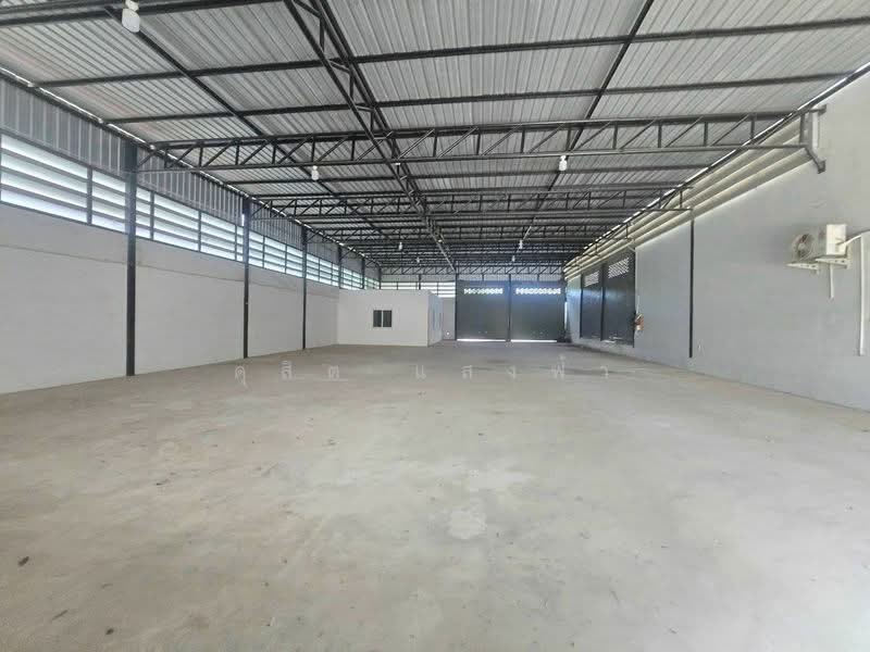 ให้เช่าโกดัง/คลังสินค้า 320 ตรม. สัตหีบ ชลบุรี, Chon Buri (Pattaya), Bang Sa-re, Sattahip, Chon Buri (Pattaya), , 320 sqm, Warehouse/Factory For Rent, by Dusit Saengfa, 500449191 - DDproperty.com
