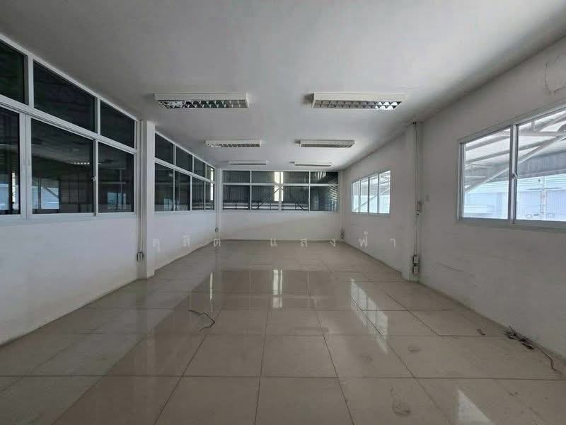ให้เช่าโรงงานทำเลทอง 2500 ตรม. รง.4 BOI ใกล้ท่าเรือแหลมฉบัง ศรีราชา, Chon Buri (Pattaya), Nong - Kham, Si Racha, Chon Buri (Pattaya), , 2,500 sqm, Warehouse/Factory For Rent, by Dusit Saengfa, 500449193 - DDproperty.com